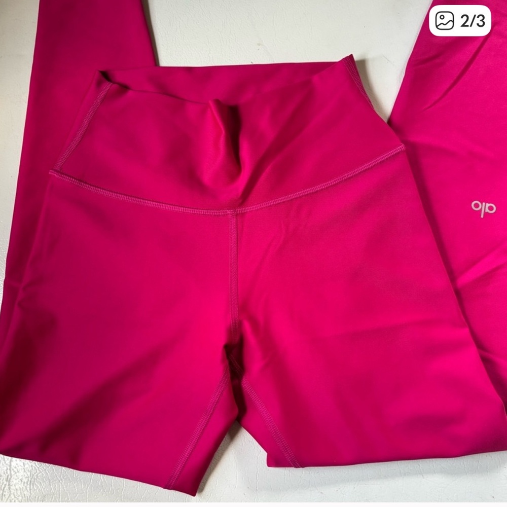 ALO Yoga Fuchsia Leggings